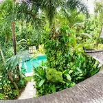 Villa Maja Seminyak / Petitenget